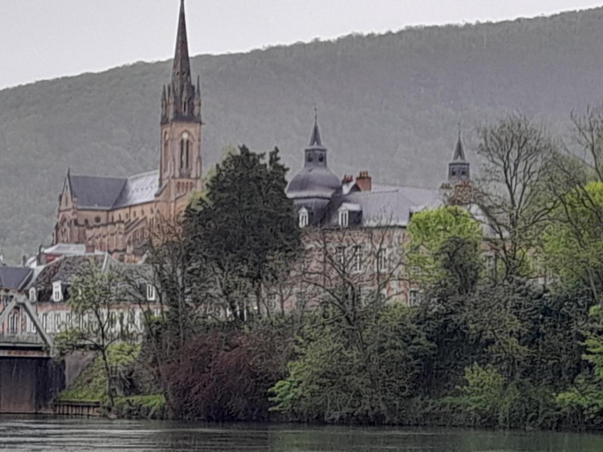 Gite Linglet Fumay Exteriér fotografie
